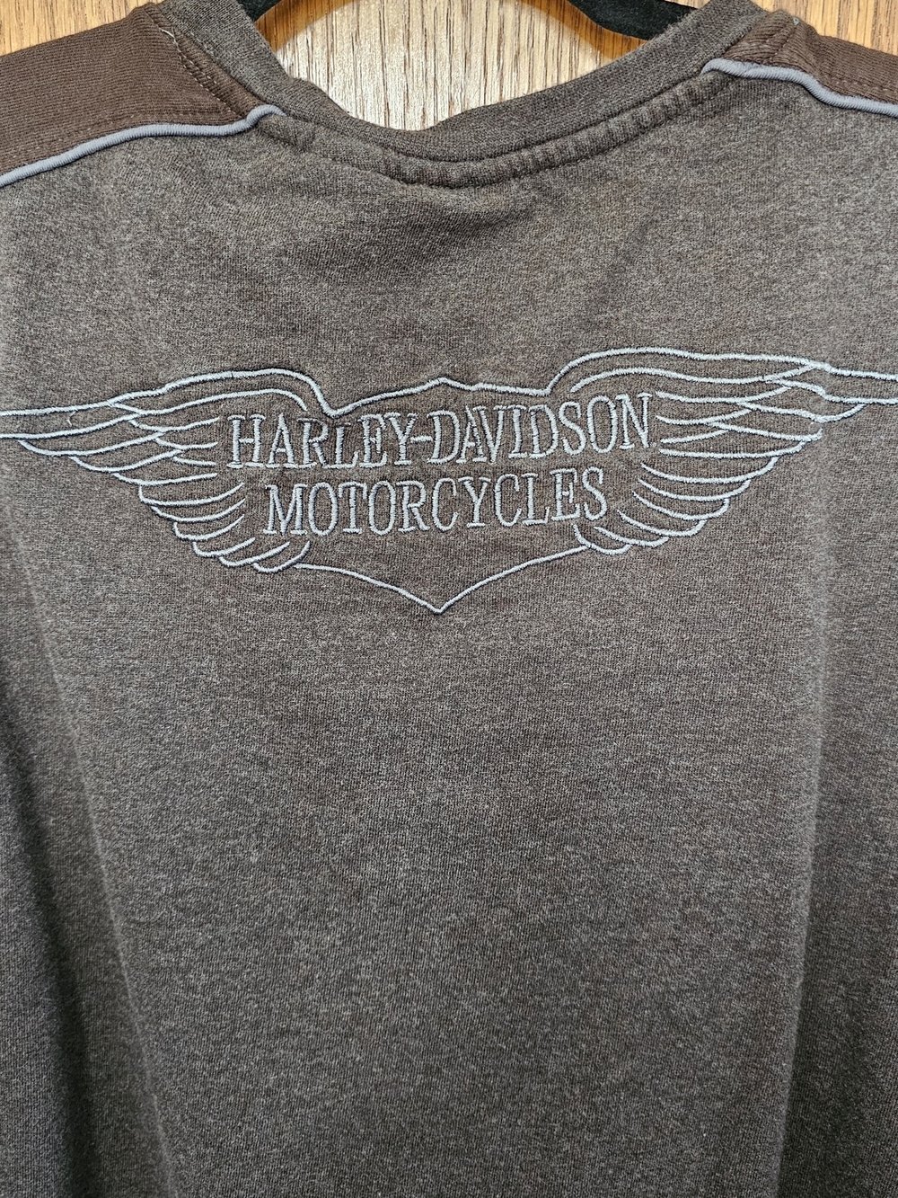 FINAL...Harley-Davidson Brown Long Sleeve Logo Tee - Picture 2 of 7